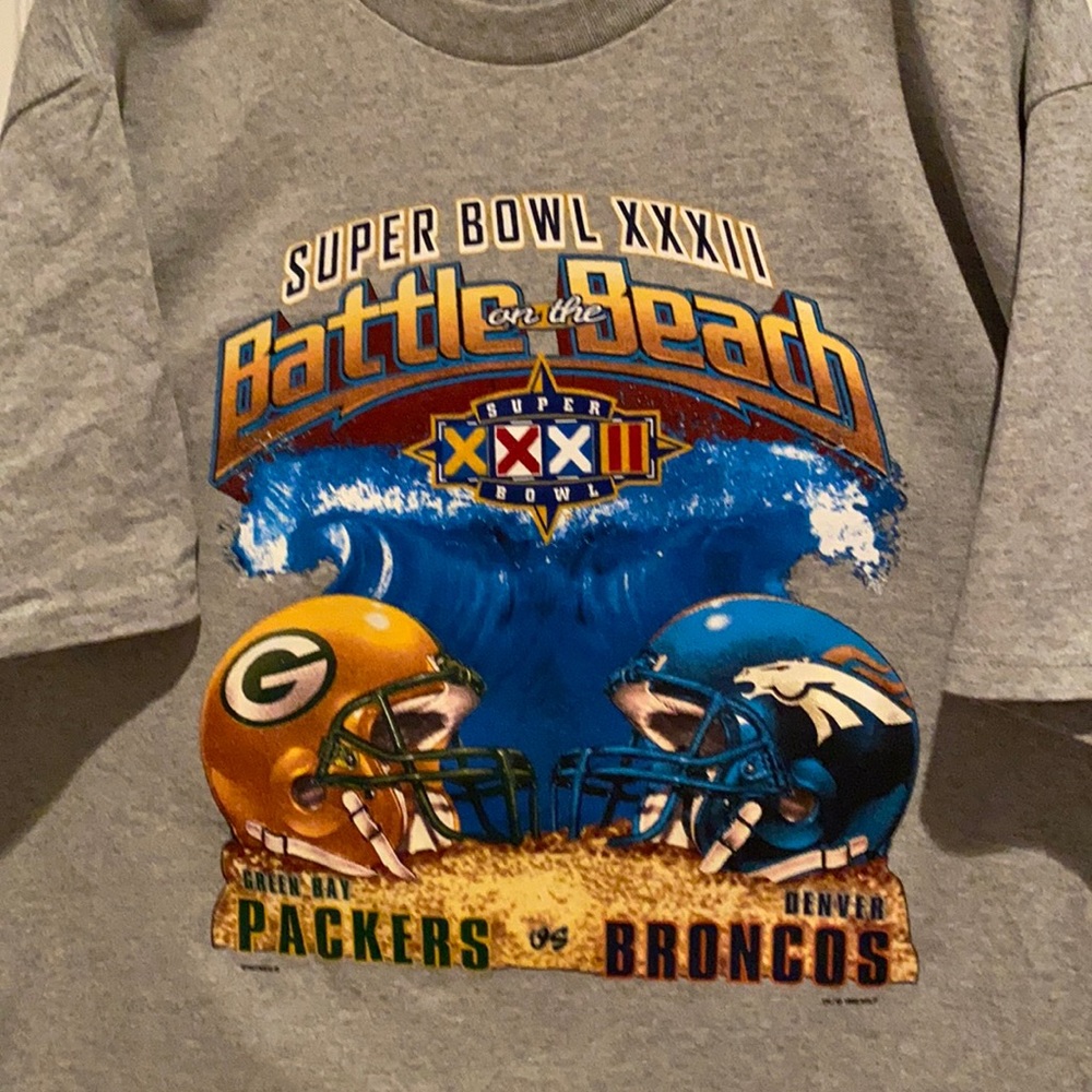 Man’s or Lady’s tee shirt
